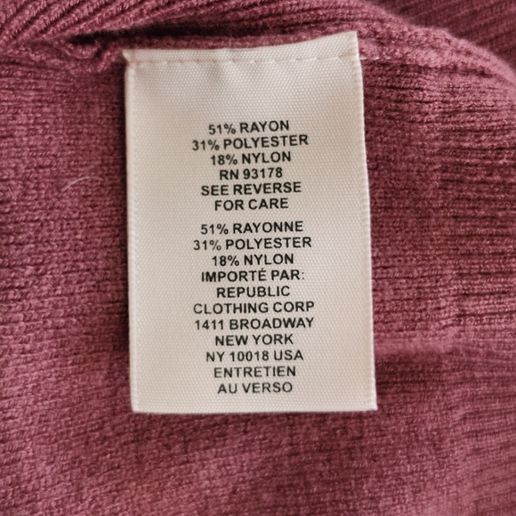 Philosophy V-Neck Sweater - Rose Pink - Picture 5 of 5